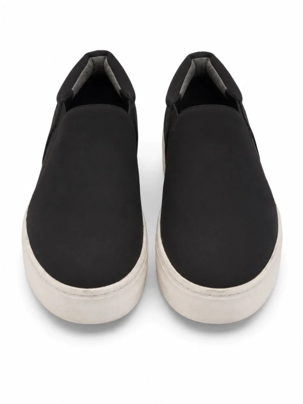 Vince Slip-On Sneakers in Black with Cream Sole | Size 6